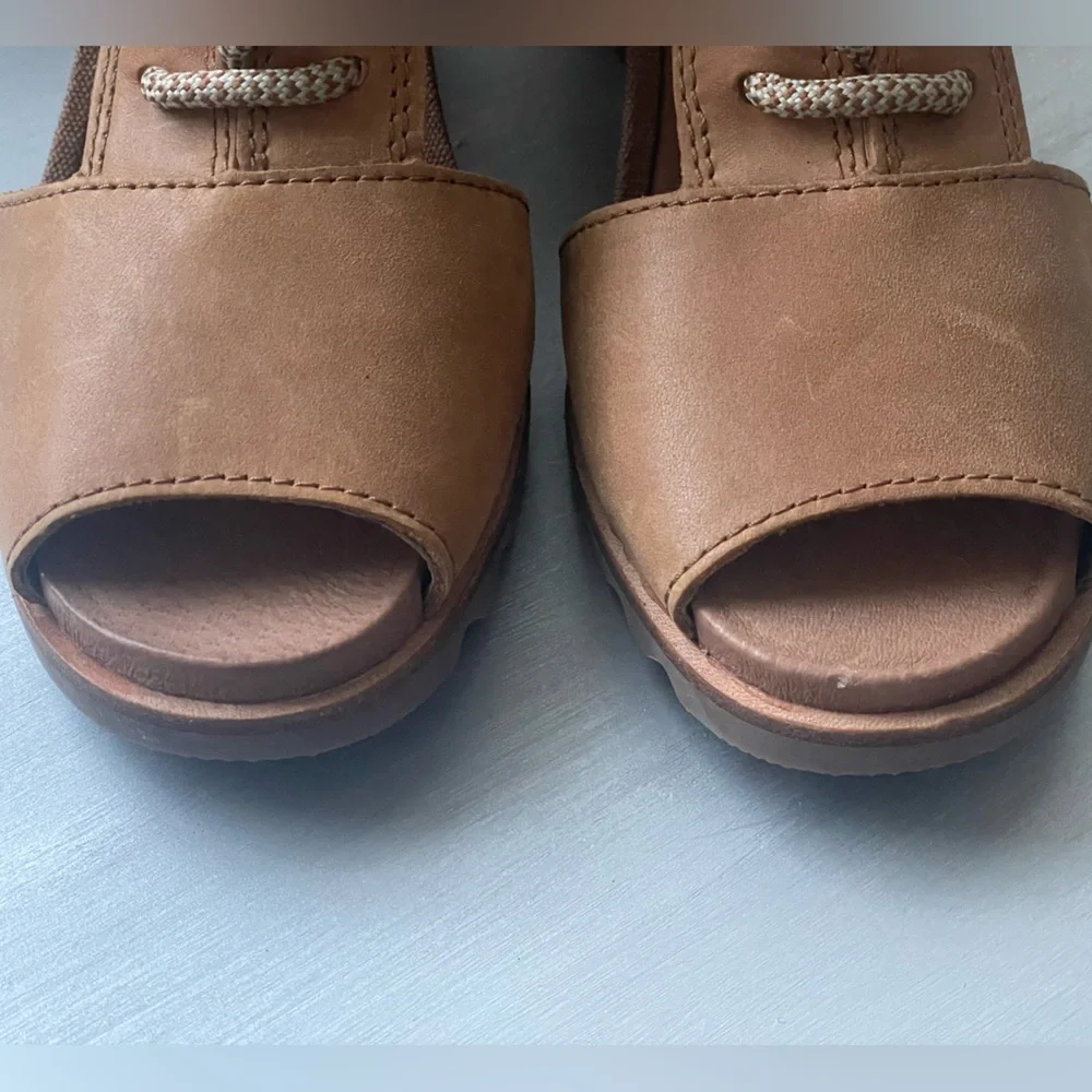 SOREL Joanie Il leather wedge sandals